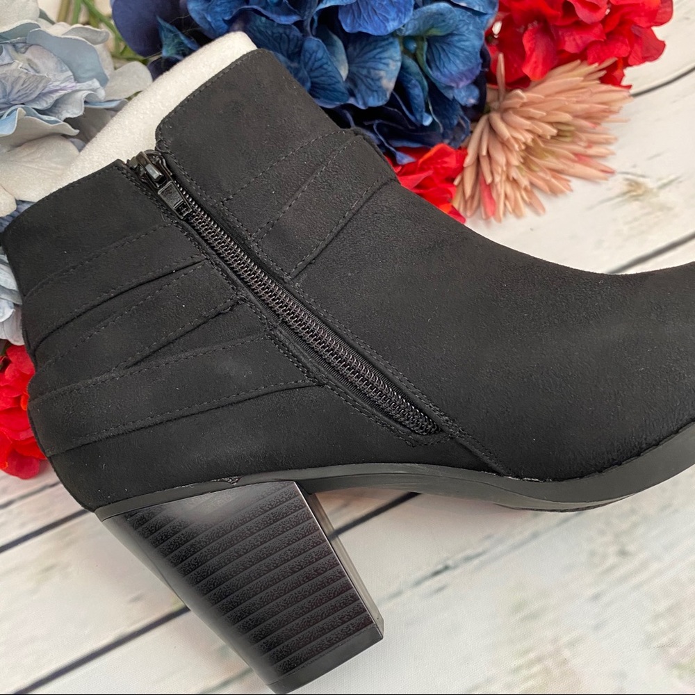 Black Bootie with Block Heel and Strappy Detail - Picture 11 of 16